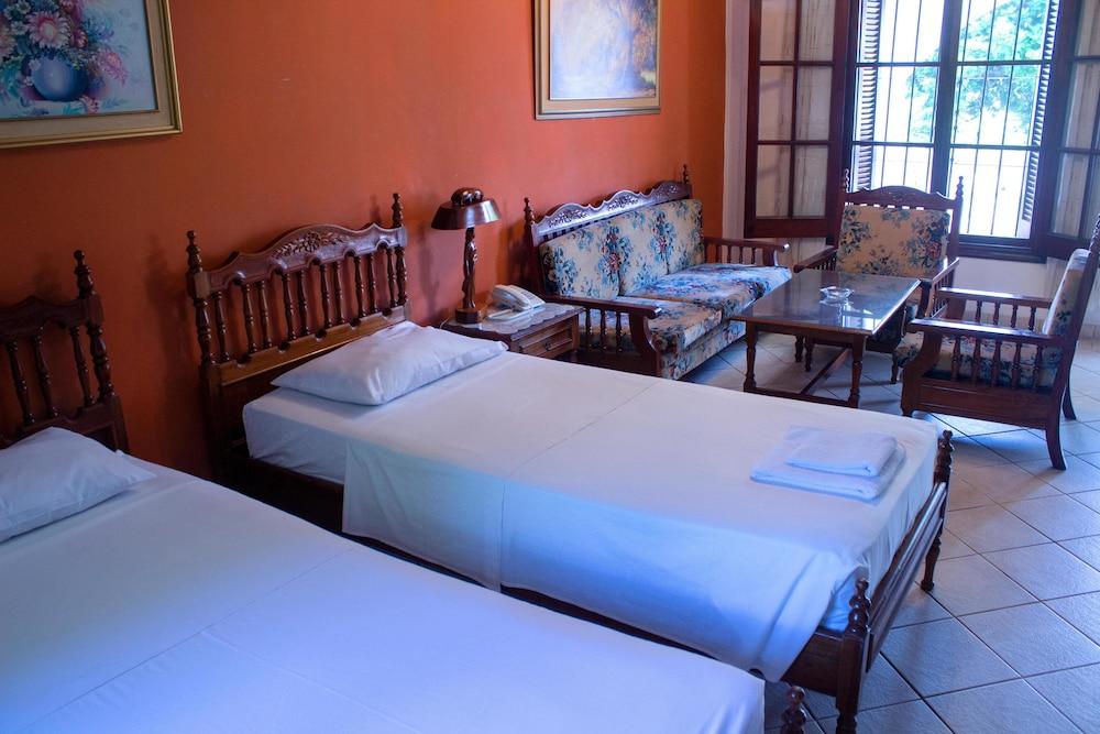 Hotel Bavaria Asuncion Buitenkant foto