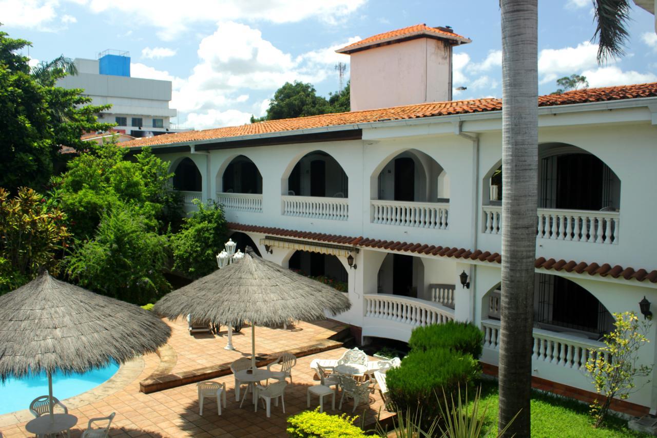Hotel Bavaria Asuncion Buitenkant foto