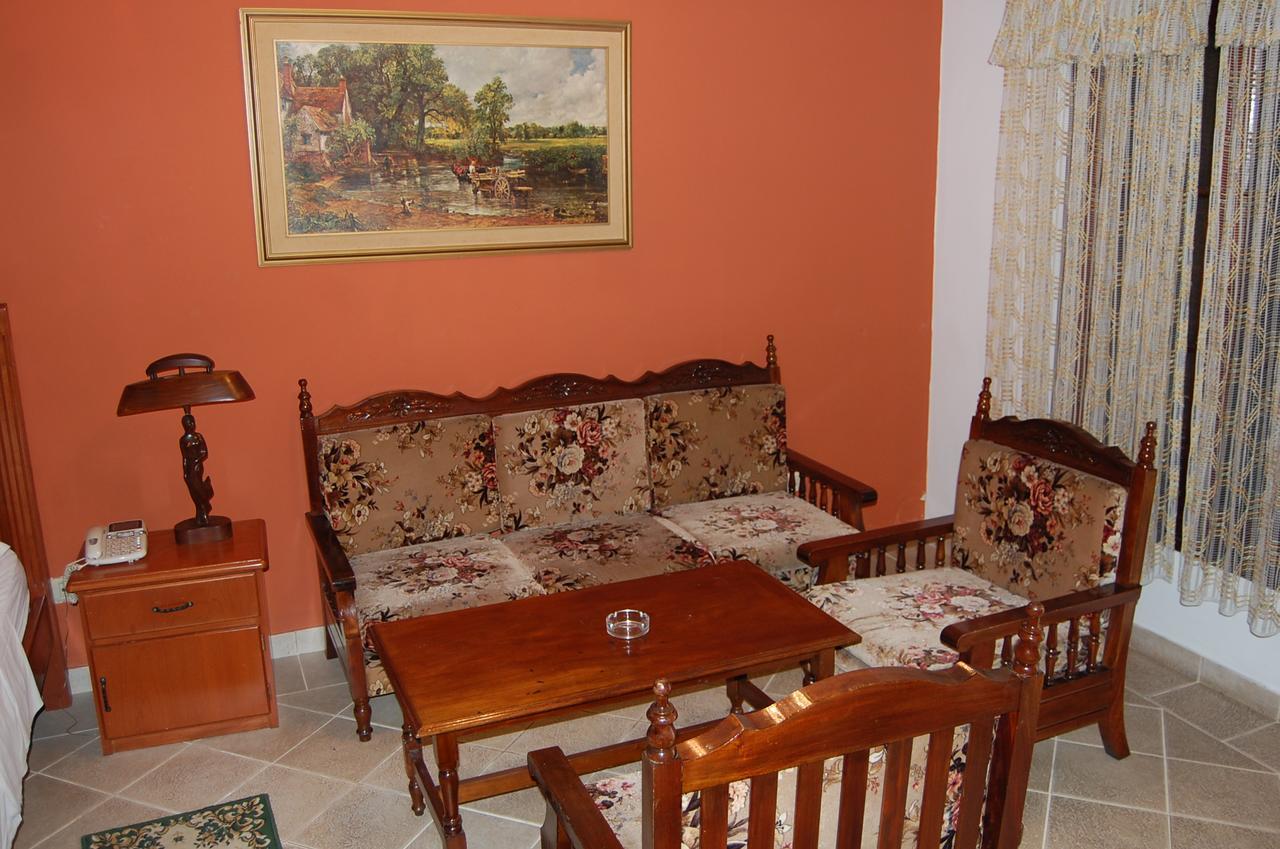 Hotel Bavaria Asuncion Buitenkant foto